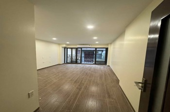 Bán Nhà Quận Thanh Xuân 6 Tầng, 30m2, Ô Tô Đỗ Cửa, Giá 11 Tỷ