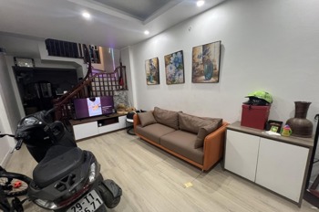 Bán Nhà Hà Cầu 38m2, 4 Tầng, Ô Tô Vào, Giá 7.5 Tỷ