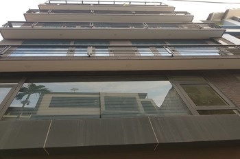 Bán nhà phố Giang Văn Minh: Mặt tiền rộng 90m2, phân lô, vỉa hè, giá tốt nhất