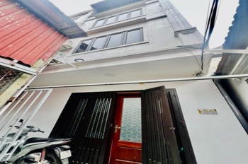 Bán nhà đẹp 4 tầng, mặt tiền rộng - Gần Đại học Công nghiệp Hà Nội
