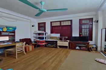 Bán Nhà Kim Giang, Thanh Xuân - 4 Tầng, Ngõ Rộng, Gần Mặt Phố - Giá 7.9 Tỷ