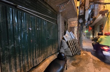 Bán Tòa CCMN 24 Phòng Quan Hoa 7 Tầng Thang Máy - Giá 27.5 Tỷ