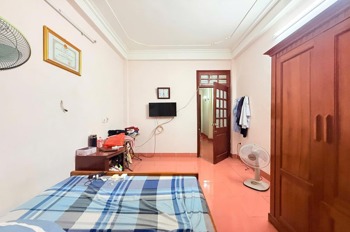 Nhà Ba Đình - 4 Tầng, 3.5m Mặt Tiền, Giá 8.6 Tỷ - Vị Trí Đắc Địa