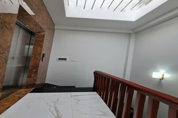 Bán Nhà Quận Cầu Giấy - 6 Tầng, Thang Máy, Mặt Tiền Rộng - Giá 9.5 tỷ