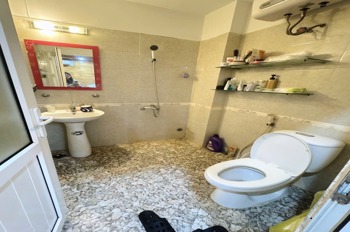 Nhà phân lô Nguyễn Khánh Toàn - 5 Tầng, MT 5m, 7.35 tỷ - Vị trí đẹp