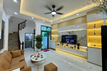 Siêu phẩm Nhà Đẹp Hoàng Mai - Full Nội Thất - Ô Tô Đỗ Cửa - Giá Tốt