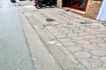 Mua Ngay Kẻo Giá Tăng: Nhà Đẹp Văn Cao, Ba Đình - Vị Trí Hiếm