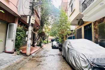 Nhà Phân Lô 5 Tầng, Vị Trí Đẹp - Giá 16 Tỷ - Cầu Giấy