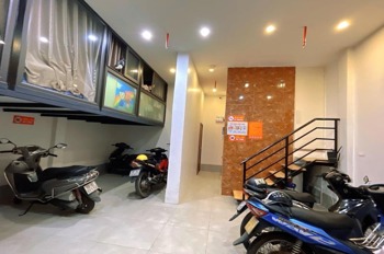 Nhà Dòng Tiền 7 Tầng Thang Máy, Doanh Thu 60tr/tháng - Cầu Giấy