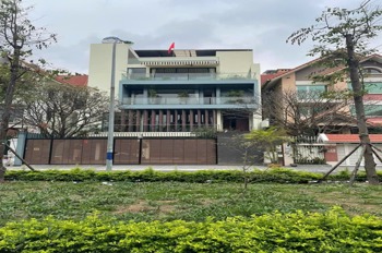 Bán Biệt Thự KĐT Yên Hòa, Trần Kim Xuyến: 220m2, Mặt Tiền 15m, Vị Trí Đẹp