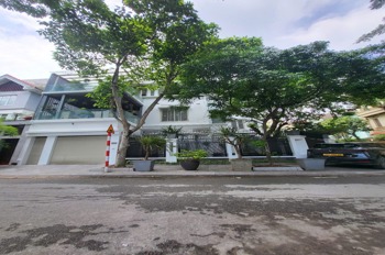 Biệt Thự Mặt Phố Nam Từ Liêm: 200m2 Lô Góc - Kinh Doanh - Giá 68 Tỷ