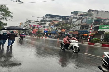 Bán Nhà Mặt Phố Vạn Phúc 65m2, 3 Tầng, Kinh Doanh Đỉnh Cao - 25.5 Tỷ