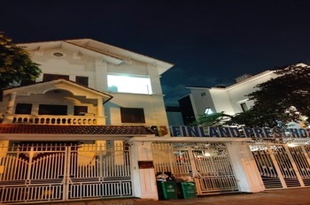 Biệt Thự Dịch Vọng Thành Thái: 306m2, 4 Tầng, 95 Tỷ - Vị Trí Đắc Địa