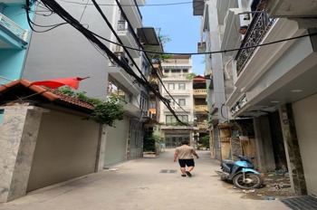 Phân Lô Oto Tây Hồ - Giá 13 Tỷ - Vị Trí Đắc Địa, Thiết Kế Hiện Đại