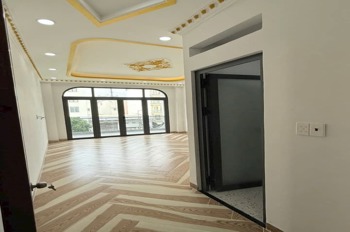 Bán Nhà Mặt Phố Xuân Thủy - Cầu Giấy - 30 Tỷ - Vị Trí Đắc Địa
