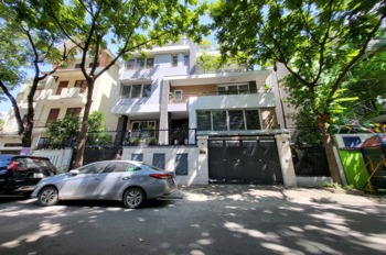 Biệt Thự Mặt Phố Cầu Giấy - Vị Trí Đắc Địa, Kinh Doanh Đỉnh Cao