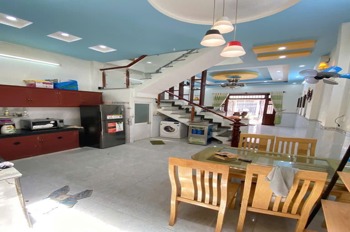 Giảm Sốc 250tr: Nhà 4.2 tỷ, Hẻm Xe Hơi, Quận 9 - BTCT, Full Nội Thất