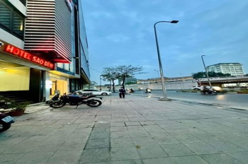 Mặt Phố Xuân Thủy - 72m² x 7 Tầng - Mặt Tiền 5.1m - Kinh Doanh Vàng - Giá Tốt