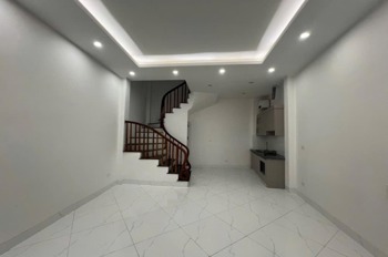 Nhà Từ Liêm 30m2, 5 Tầng, Mặt Tiền 4.3m - 5.2 Tỷ