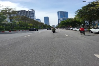 Bán nhà mặt phố Văn Cao - Vị trí vàng - 68.5 tỷ