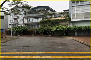 Bán nhà phố phân lô Bồ Đề Long Biên - Kinh doanh, Ô tô vào cửa