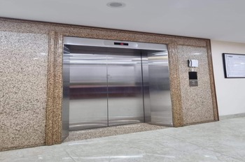 Tuyệt Phẩm Mặt Phố Trung Kính: 90m2, 7 Tầng, Vỉa Hè Rộng - Giá Tốt