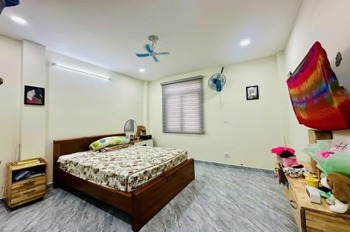 Nhà Hiếm Lê Trọng Tấn: 70m², 4 Tầng, Xe Hơi Trong Nhà - Chỉ 6.7 Tỷ