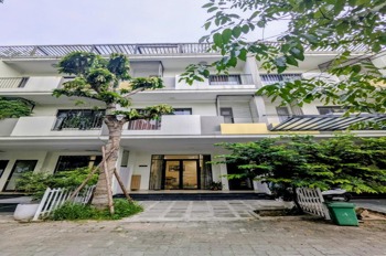 Bán nhà KĐT Nam Thăng Long 90m2 - Giá 20 tỷ - Vị trí đẹp, tiện ích đầy đủ