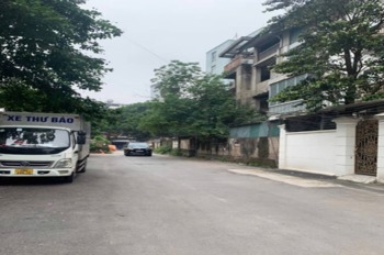 Siêu phẩm đất nền Tây Hồ: Phân lô 121m2, mặt tiền 6.5m, giá 24.5 tỷ - Đầu tư tiềm năng