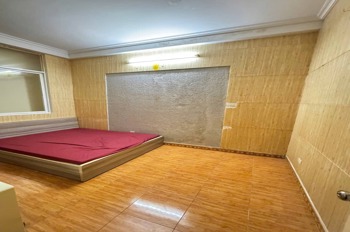 Chính chủ bán gấp nhà Đường Láng, Đống Đa - 43m x 5 tầng, MT 5m, Giá 10.9 tỷ