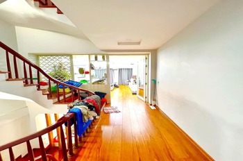 Nhà Phùng Chí Kiên Phân Lô Dân Xây - Ô Tô Đỗ Cửa - Kinh Doanh Đắt Lộc