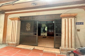 Bán nhà Giáp Bát, Hà Nội - 57m2, 3 Tầng, Giá 10 Tỷ - Vị trí đẹp, thoáng mát