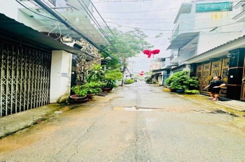 Bán nhà Tân Phú - 4x21m, Giá 7.9 Tỷ Thương Lượng - Vị Trí Đắc Địa