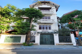 Tuyệt phẩm Biệt Thự Mặt Phố Trung Hòa Nhân Chính - 200m2, View Sân Chơi, KD Tốt