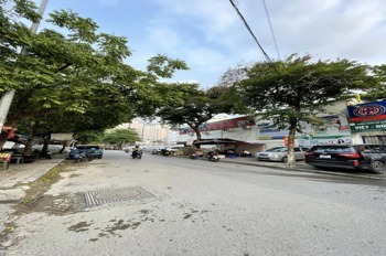 Bán nhà 5 tầng Trần Cung, 30m² - Giá 7.6 tỷ, Ngõ Rộng, Gần Phố