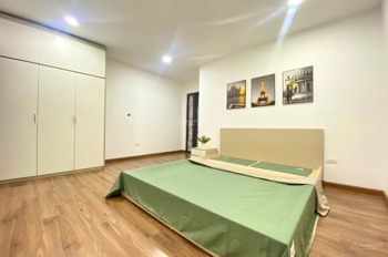 Bán Gấp Căn Hộ 2PN, 80m², Khuất Duy Tiến - Giá 5.1 Tỷ