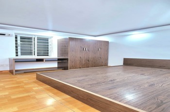 Nhà Trần Thái Tông - Dịch Vọng Hậu - Cầu Giấy: Giá 15 tỷ, 66m², 6 tầng