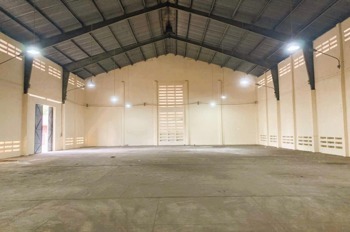 Cho Thuê Kho Bãi Hóc Môn Rộng Rãi, Giá Tốt - Diện Tích Lên Đến 2600m²