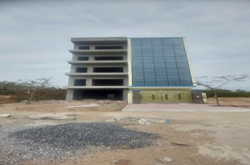Chuyển nhượng liền kề kinh doanh, sát Đại học Tài chính Ngân hàng HN - Giá tốt