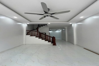 Nhà Mới Hoàn Thiện 5 Tầng, Thang Máy, Gần Park City - Hà Đông