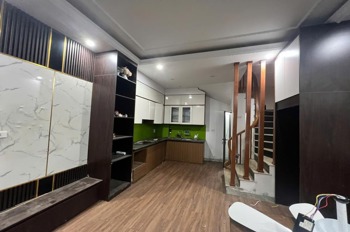 Nhà đẹp Linh Đàm - 30m2, 5 tầng, 5.5 tỷ - Ngõ rộng, ô tô vào tận nhà