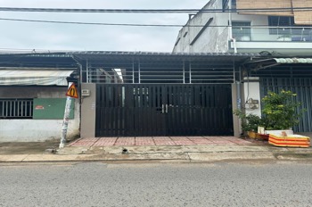Bán nhà mặt tiền Bình Tân, kinh doanh sầm uất - Giá: 6.8 tỷ