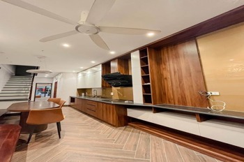 Cần Bán Nhà 5 Tầng Lô Góc Phú Diễn, Nam Từ Liêm - Giá Rẻ, Tiềm Năng Kinh Doanh