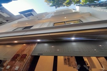 Bán nhà phố Văn Cao - 5 tầng thang máy - Vị trí đẹp, giá tốt