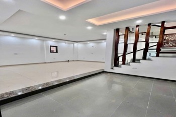 Bán nhà phố Nguyễn Văn Cừ - 50m2 - Lô góc - Full nội thất - Ô tô - Sổ đẹp - 10 tỷ
