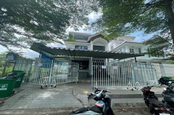 Bán Biệt Thự Sadeco Quận 7 - Vị Trí Đẹp, Tiện Nghi Cao Cấp