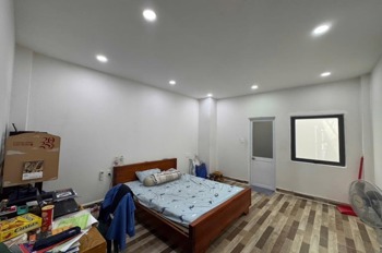 Bán Nhà Mặt Tiền Tân Bình: 4 Tầng, 70m² Giá 16.2 Tỷ - Vị Trí Đắc Địa