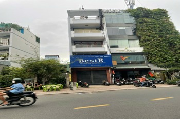 Nhà phố Quận 10 - Vị trí đẹp, 3 tầng, Giá 26.5 tỷ