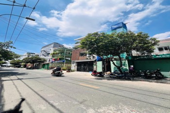 Bán nhà mặt tiền Tân Phú, kinh doanh đắt khách - 9.9 tỷ