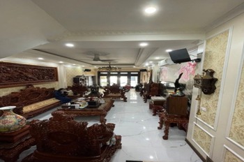 Bán nhà Quan Hoa, 55m2 - Mặt tiền 4m, Ô tô đỗ cửa, Giá Tốt